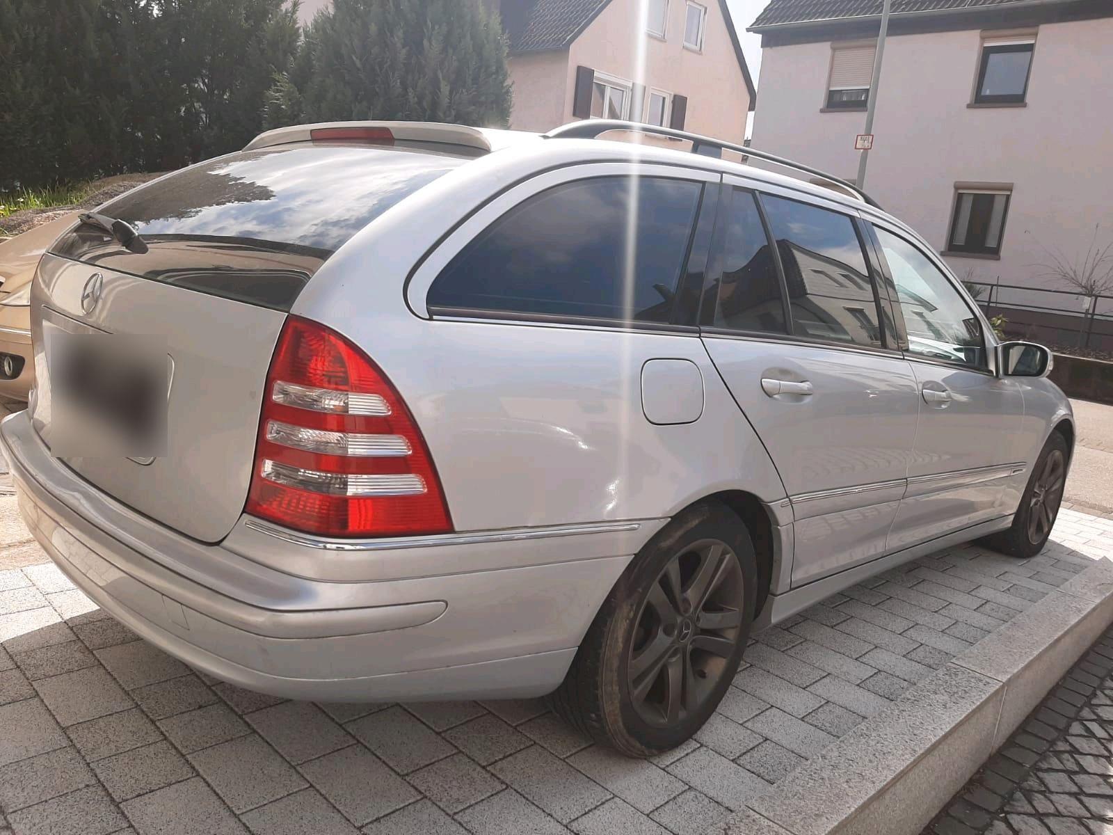 Mercedes-Benz C220 2005 — photo 7