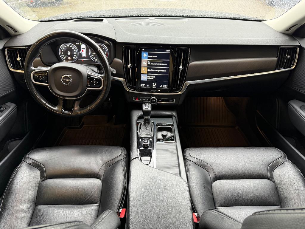 Volvo V90 Cross Country