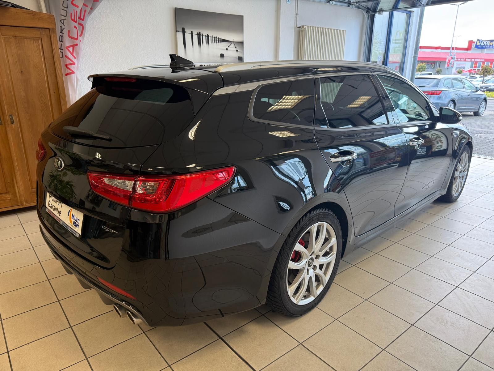 Fahrzeugabbildung Kia Optima Sportswagon GT /SCHECKHEFT/SPORTABGAS