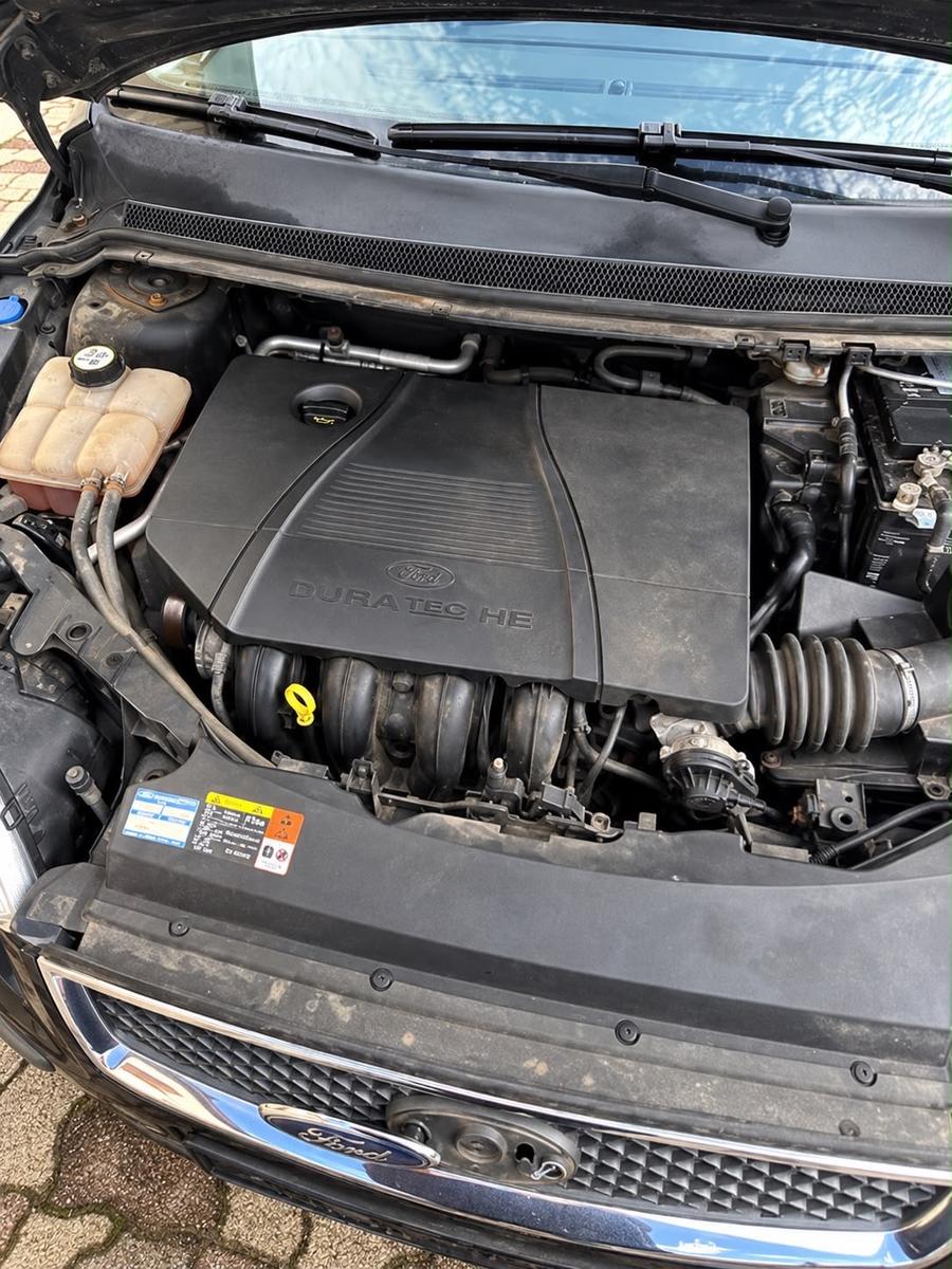 Ford Focus 2006 — photo 5