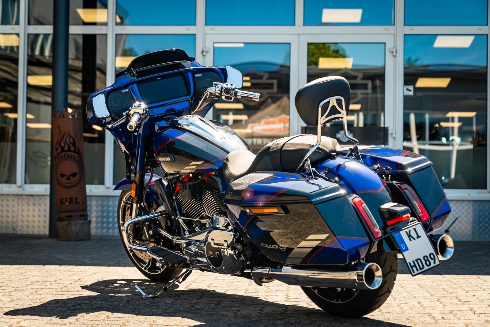 Fahrzeugabbildung Harley-Davidson CVO Street Glide FLHXSE 121 CUI MY25