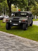 Hummer H1 - Hummer mit Diesel-Antrieb: Geländewagen