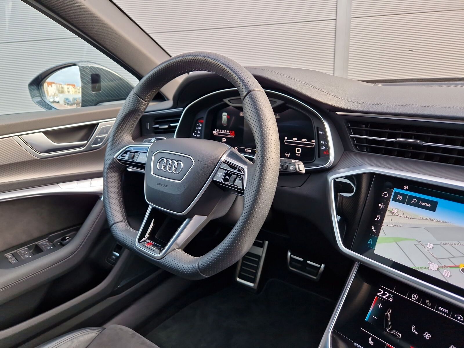 Fahrzeugabbildung Audi RS6 Avant DYNAMIK+ KERAMIK AHK NACHT LUFT B&O