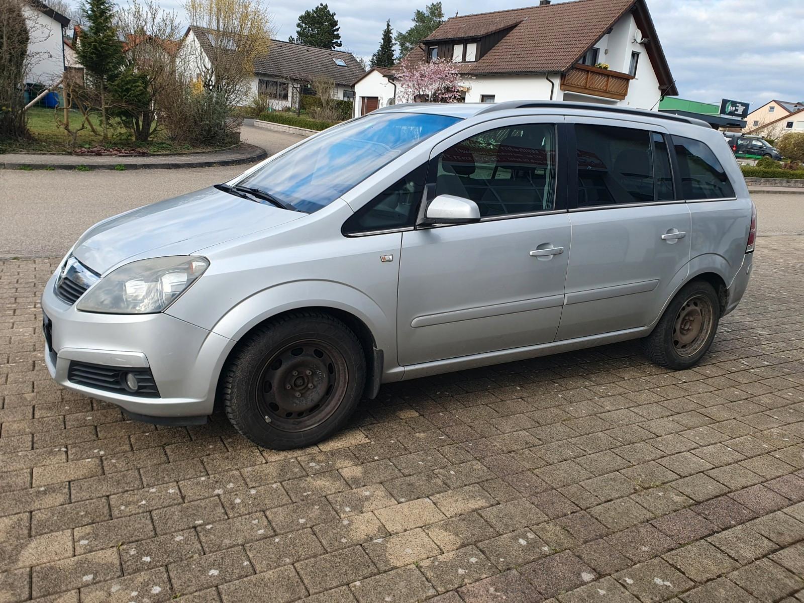 Opel Zafira B Edition MOTOR LÄUFT AUF 3 ZYLINDER!!!