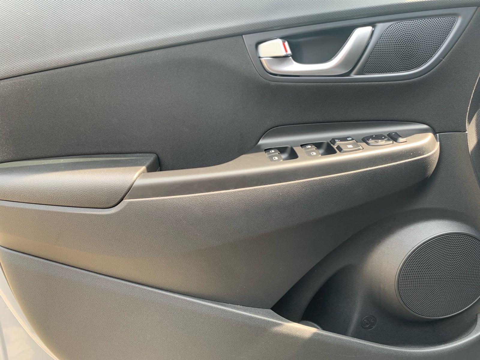 Fahrzeugabbildung Hyundai Kona 1.6 GDI Ed. 30 Hybrid DCT Kamera