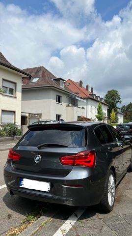 BMW 118i  AUTOMATIK M Sport NAVI XENON CARPLAY CAM