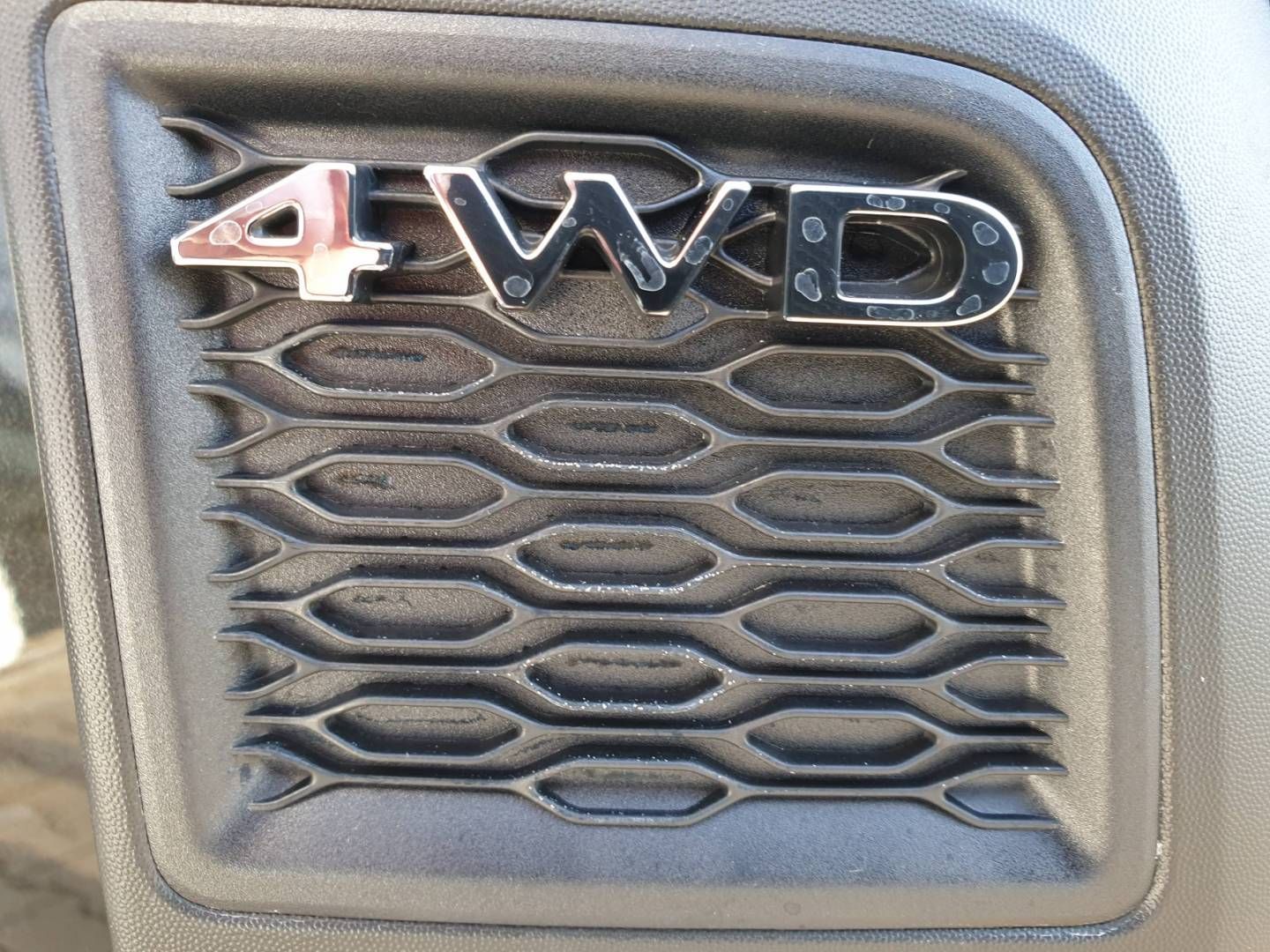 Fahrzeugabbildung Dacia DUSTER Prestige+ TCe 150 4WD