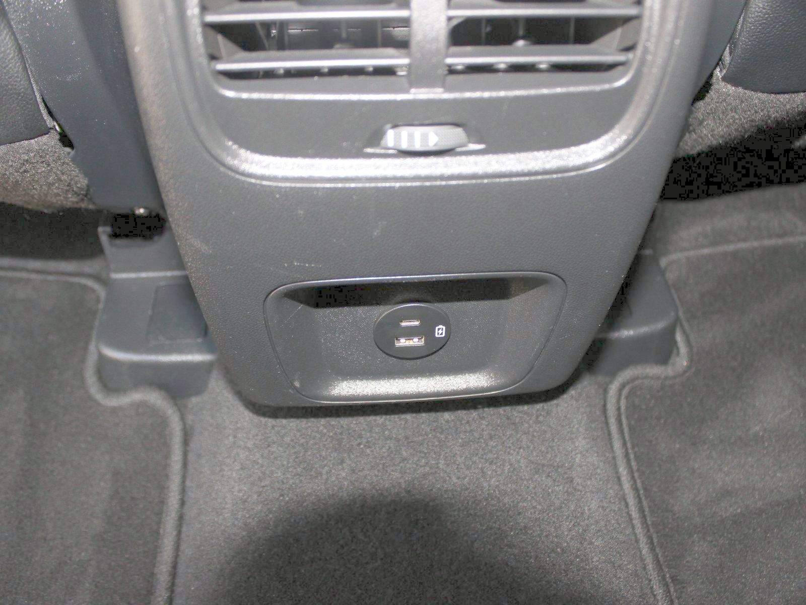 Fahrzeugabbildung Ford Kuga Plug-In Hybrid Titanium X 2,5 Duratec
