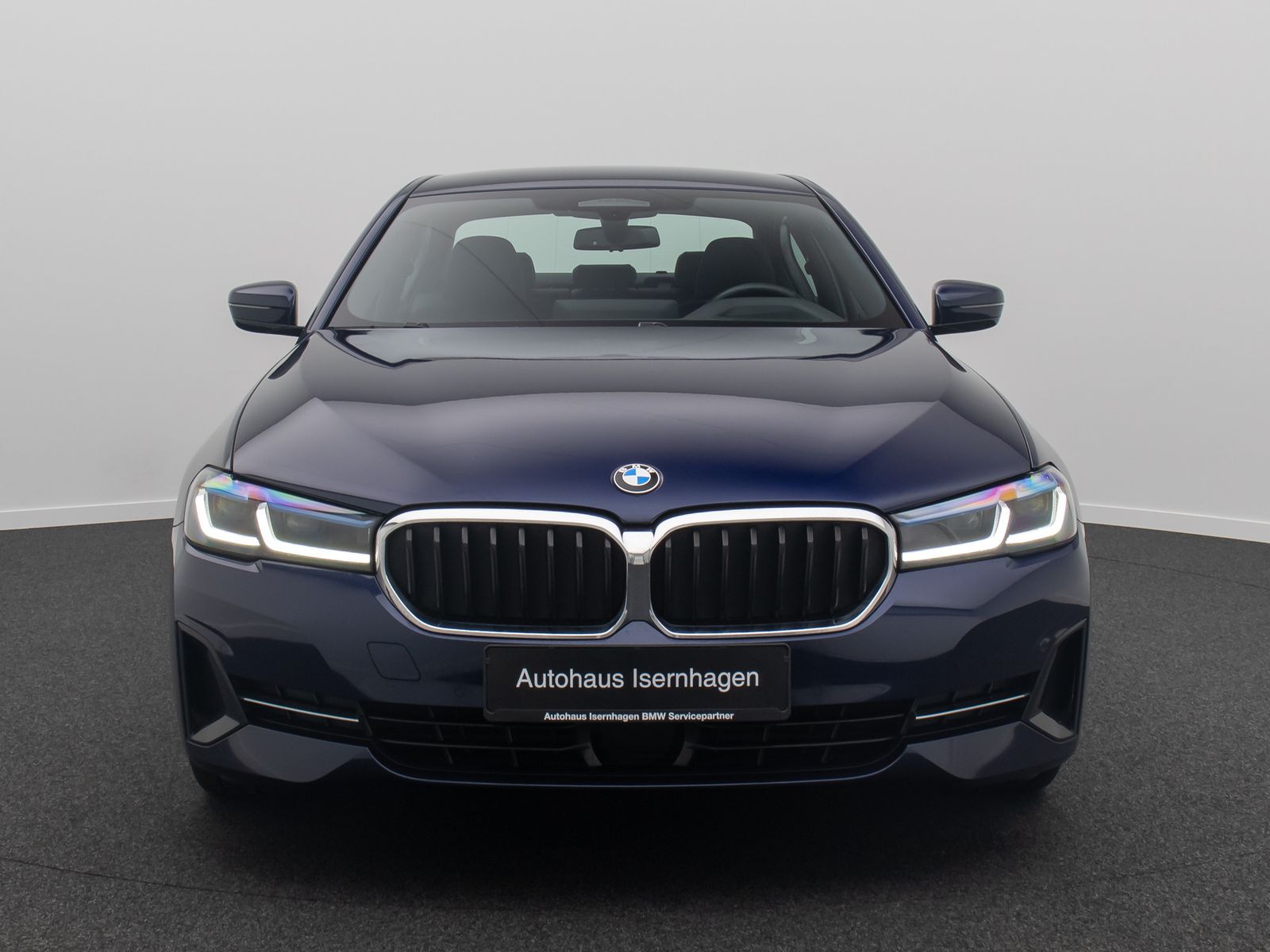 Fahrzeugabbildung BMW 540d xD DisplKey Laser DAB MSport HUD H/K 19Zoll