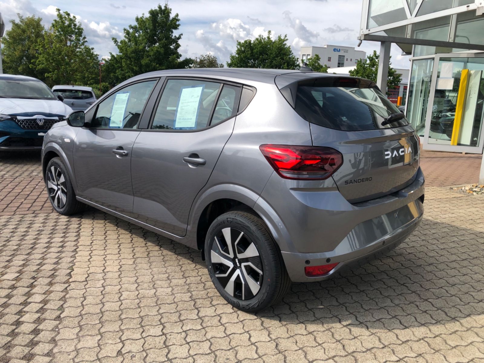 Dacia Sandero - Bild 4