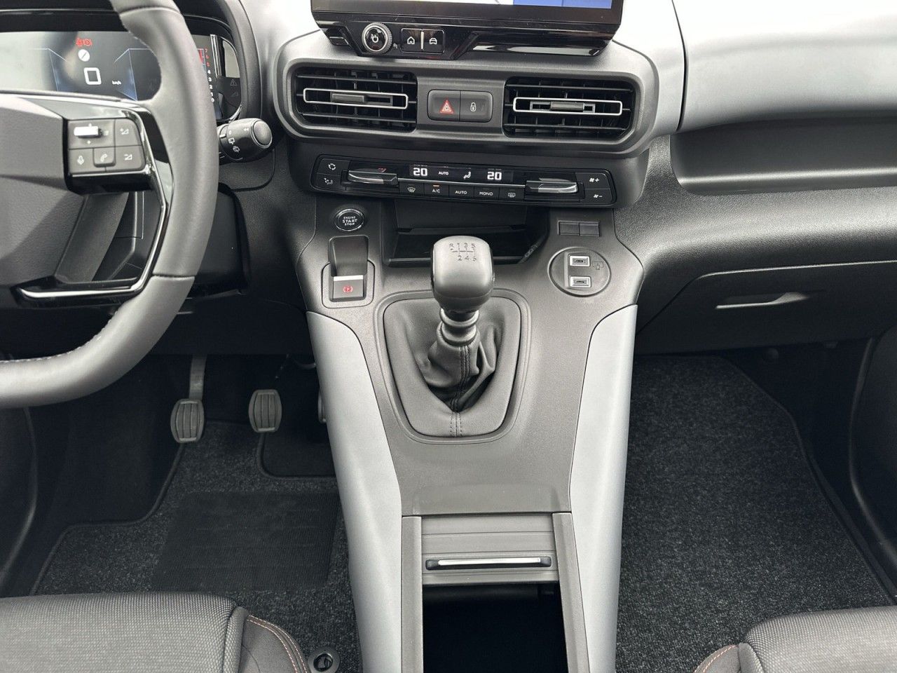Fahrzeugabbildung Citroën Berlingo M Diesel 130 Max - mit KI generiert/bearbeitet