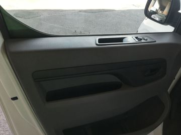 Opel Vivaro - 8