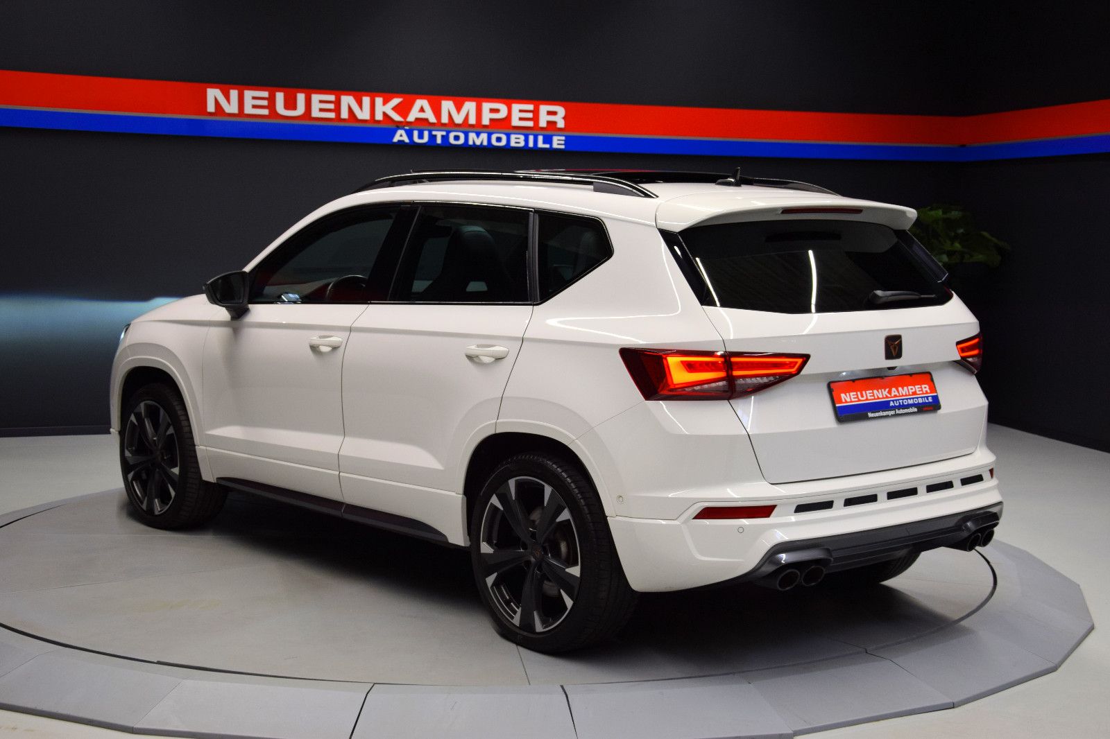 Fahrzeugabbildung CUPRA Ateca 4Drive Pano 360° ACC Schale LED Alcantara