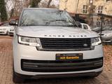 Land Rover Range Rover 3.0 D250 HSE Pano,HUP,Luft,Key,Soft - Land Rover Range Rover Gebrauchtwagen in Berlin