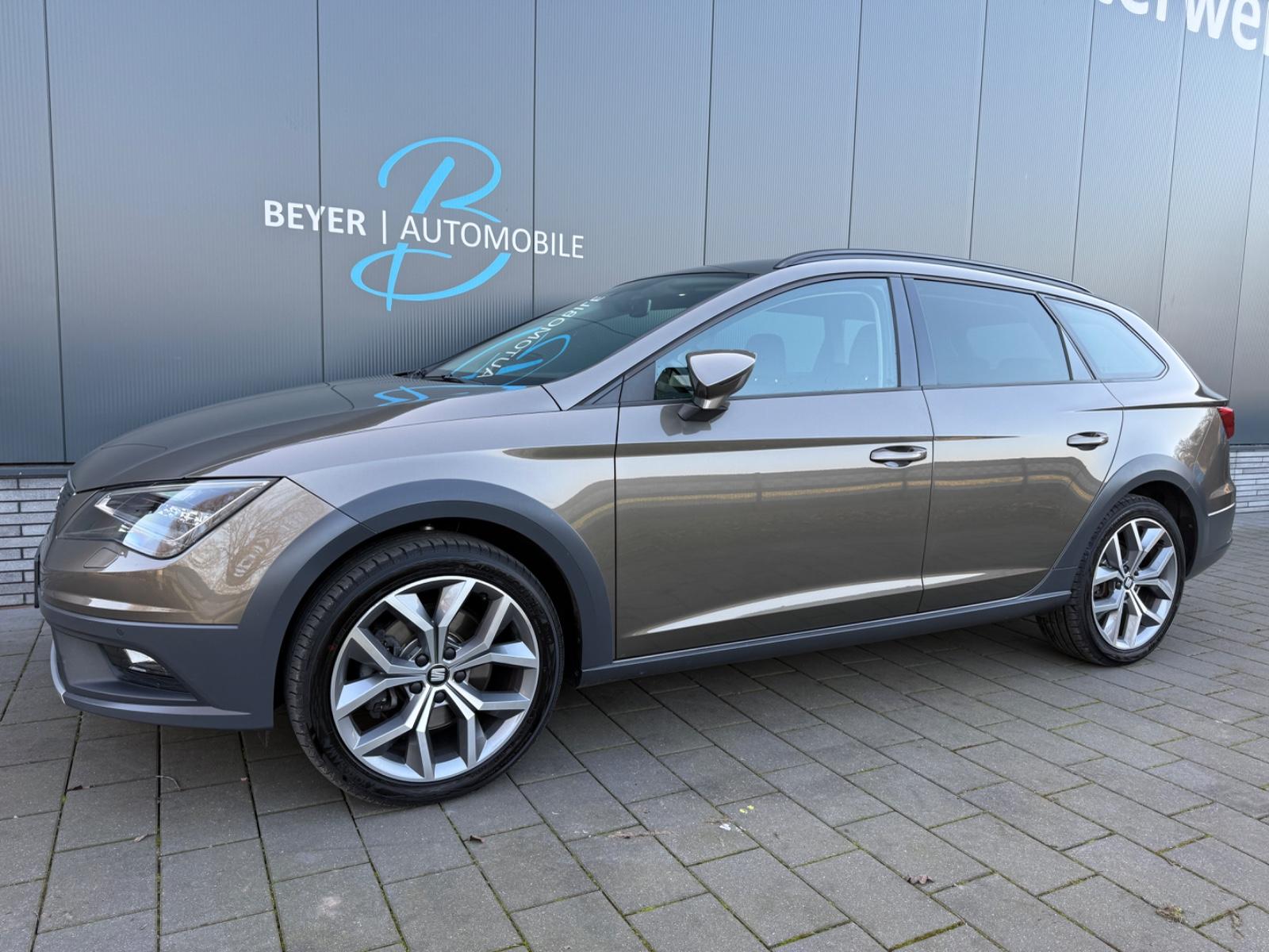 Seat Leon ST X-Perience 4Drive *LED*Navi*Alcantara*