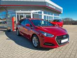 Hyundai i40 1.6 GDI Trend Navi, Kamera, SHZ + LHZ, AHK - Hyundai i40 mit Benzin-Antrieb: Kombi, 1.6