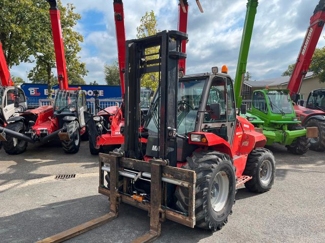 Manitou M50-4 ST3B     ZINKENVERSTELLER UND SIDESHIFTER!