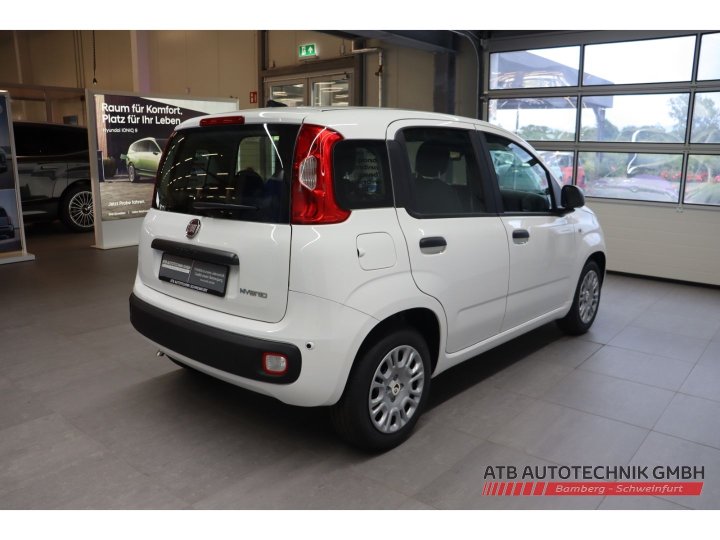 Fahrzeugabbildung Fiat Pandina ICON Hybrid 1.0 GSE DAB Spurhalteass.