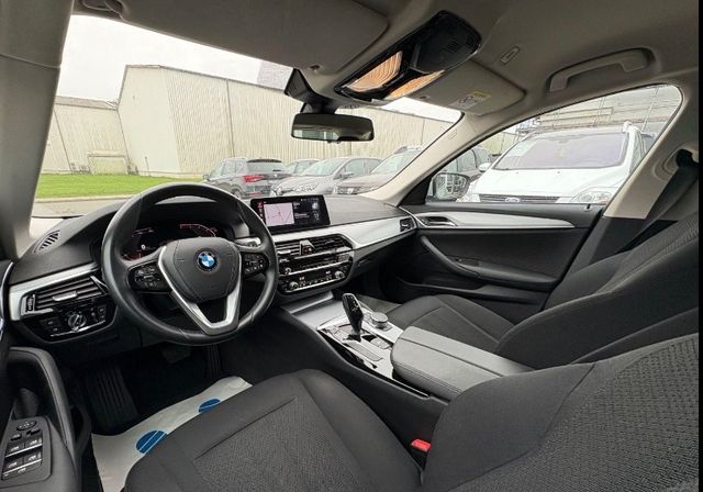 BMW 520d xDrive Touring A -