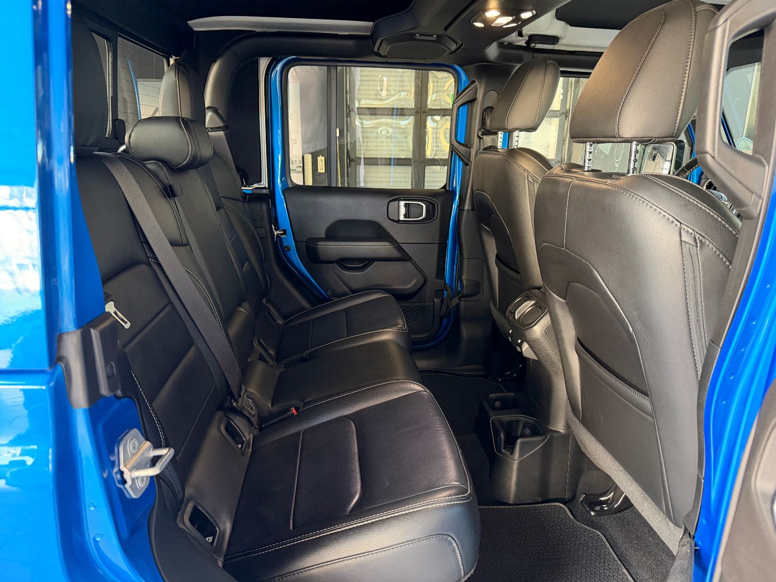 Fahrzeugabbildung Jeep Gladiator Launch Edition 4WD/KAMERA/LEDER/LED/EX