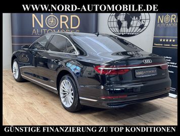 Audi A8 - 8