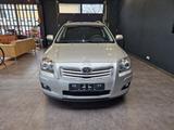 Toyota Avensis Kombi 2.0*XENON*TEMPMT*EINPARKHILFE*SHZ - Toyota Avensis aus 2007: Kombi