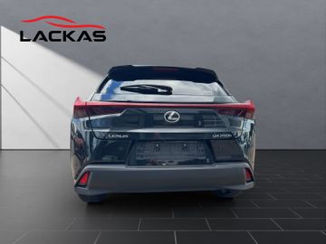 Lexus UX - 4