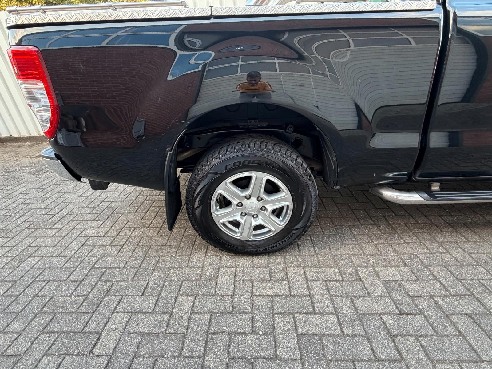 Ford Ranger Extracabine Limited édition  2.2 150ch - Cuir - Attelage - Vidange récente -
