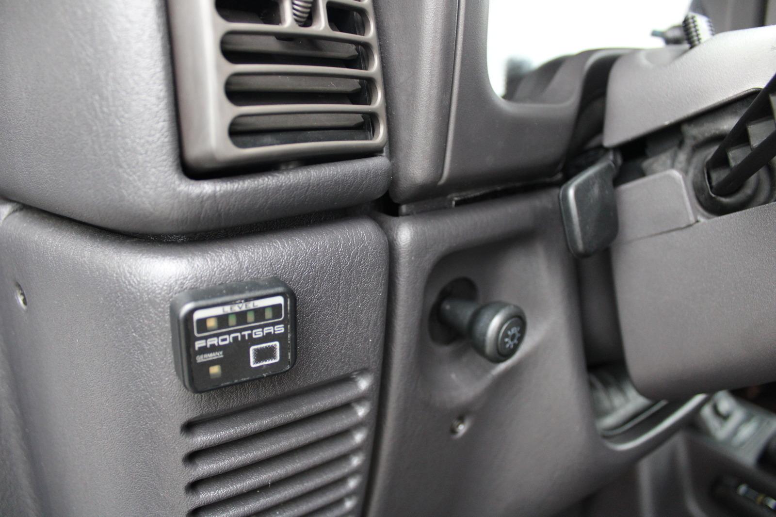 Jeep Wrangler 4.0 Sport | 169 ch | BVM | GPL | Hard-top | Différentiel autobloquant | 8 pneus | CT neuf