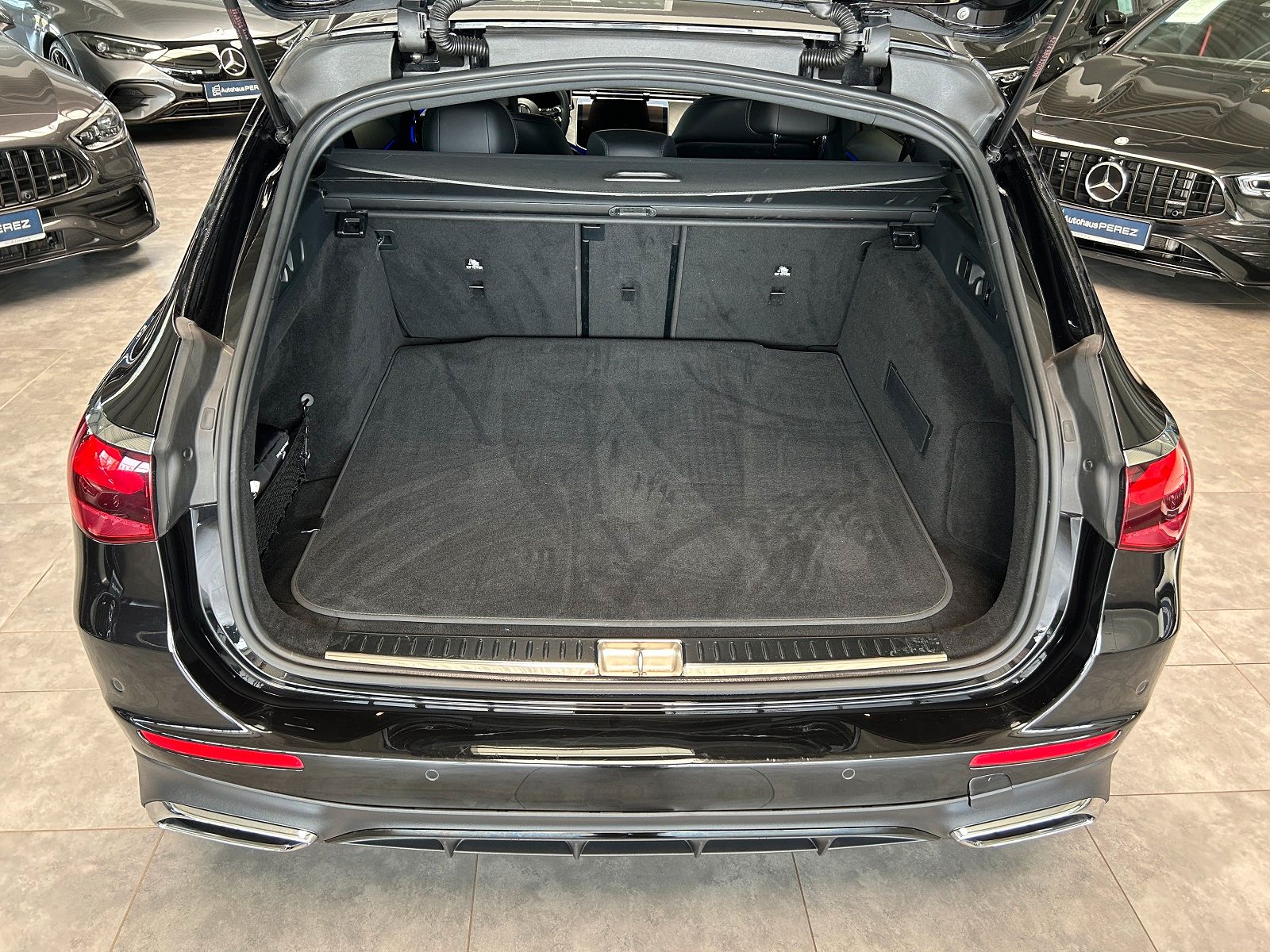 Mercedes-Benz E 200 - Bild 14