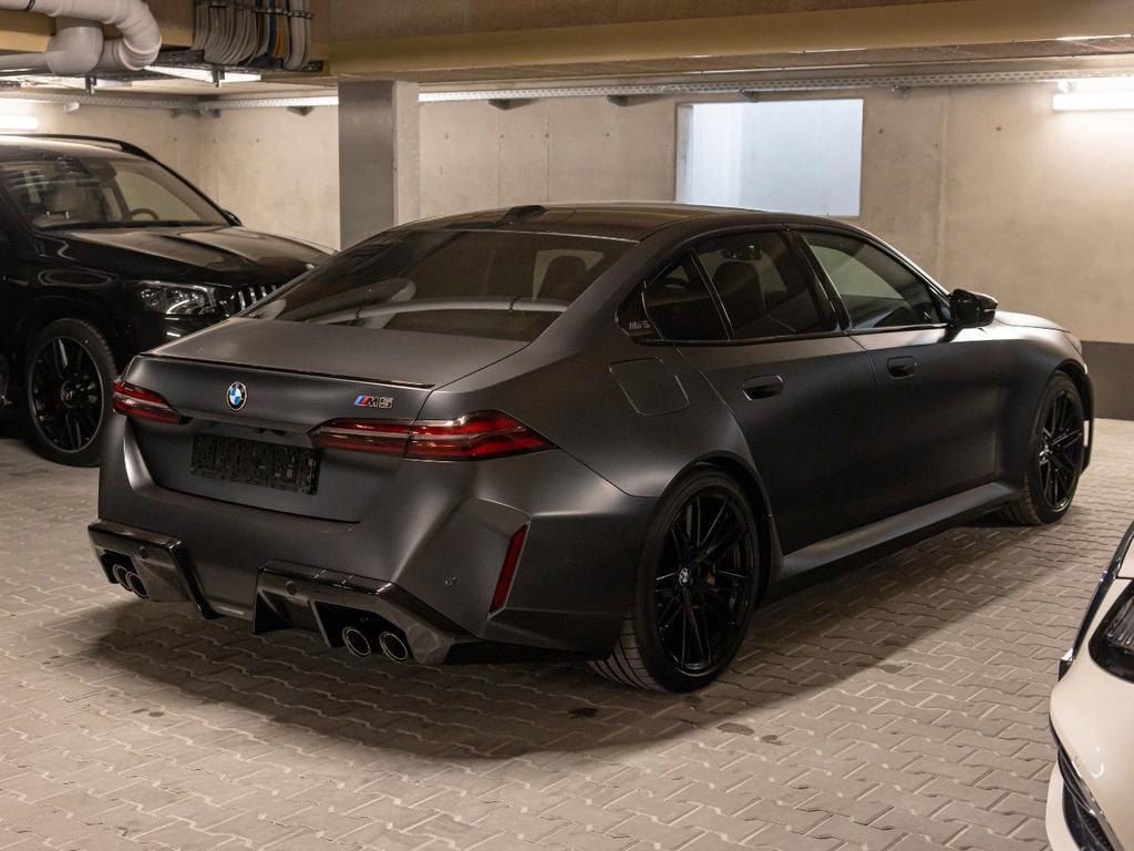 BMW M5