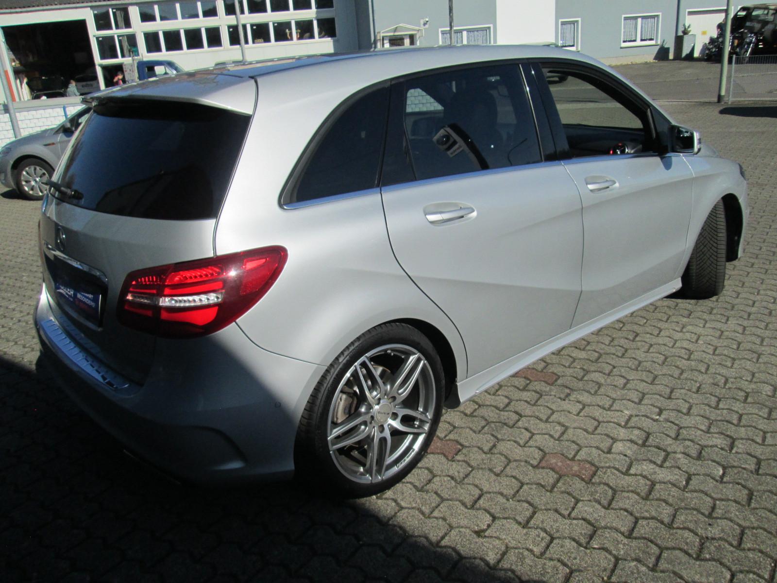 Mercedes-Benz B 220 B B 220 CDI / d