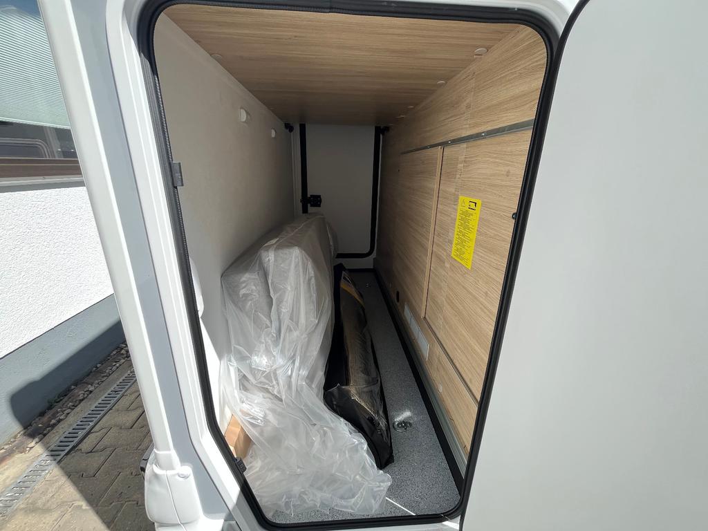 Challenger 270 Graphite Arctic Solar Markise Lithium – Foto 5 von 16