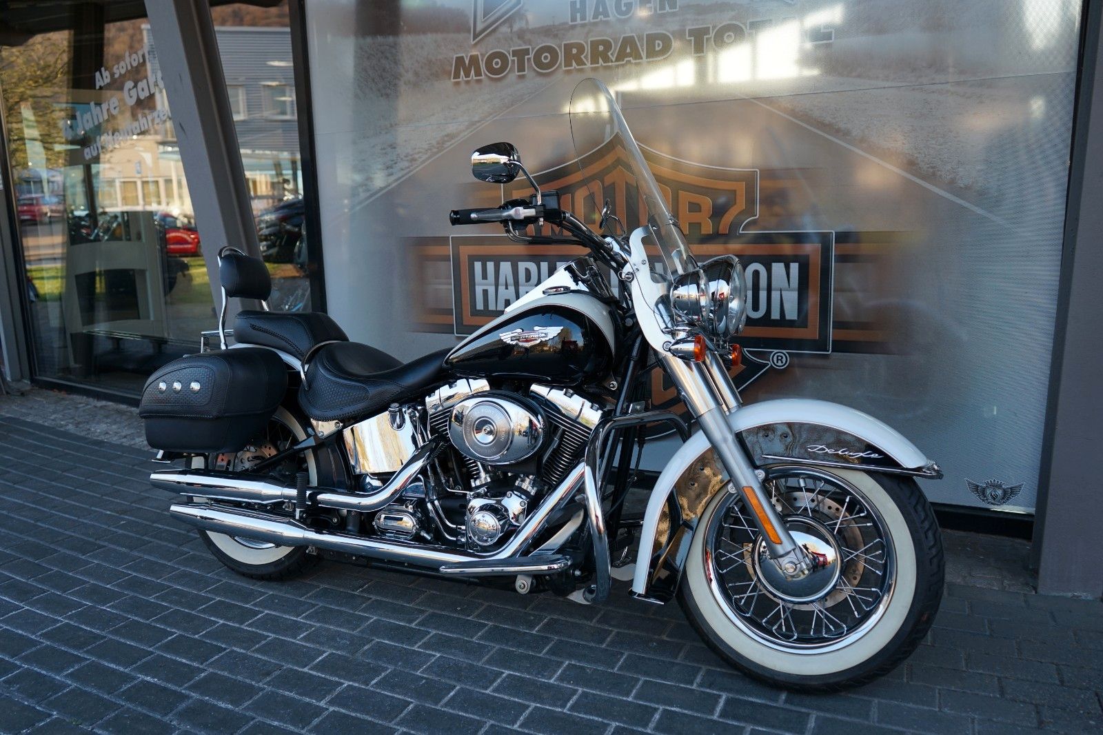 Fahrzeugabbildung Harley-Davidson Softail Deluxe 88CUI - Twin Cam - Neuwertig