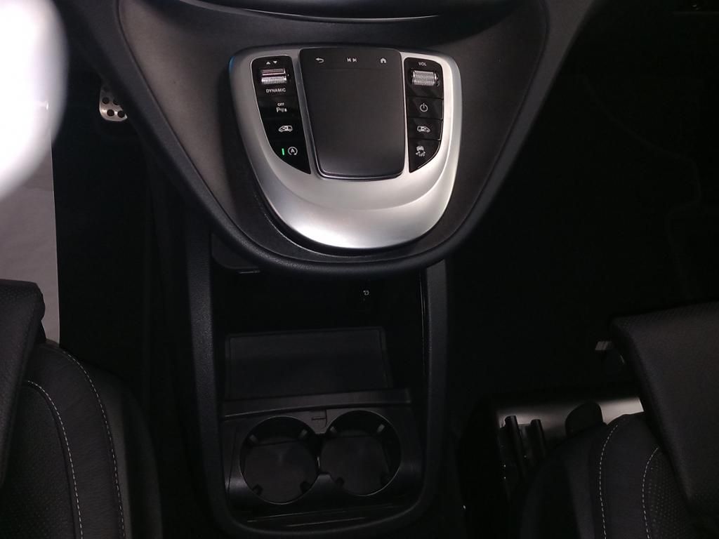 Fahrzeugabbildung Mercedes-Benz V 300 d 4MATIC AVANTGARDE EDITION Lang AHK*Leder