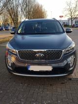 Kia Sorento 2.2 CRDi AWD Platinum Edition - Kia Sorento Gebrauchtwagen in Düsseldorf