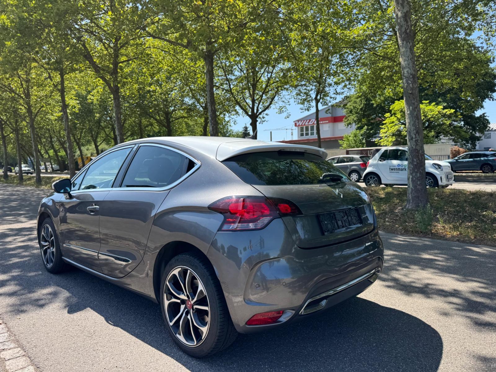 DS Automobiles DS4 DS 4 Performance Line