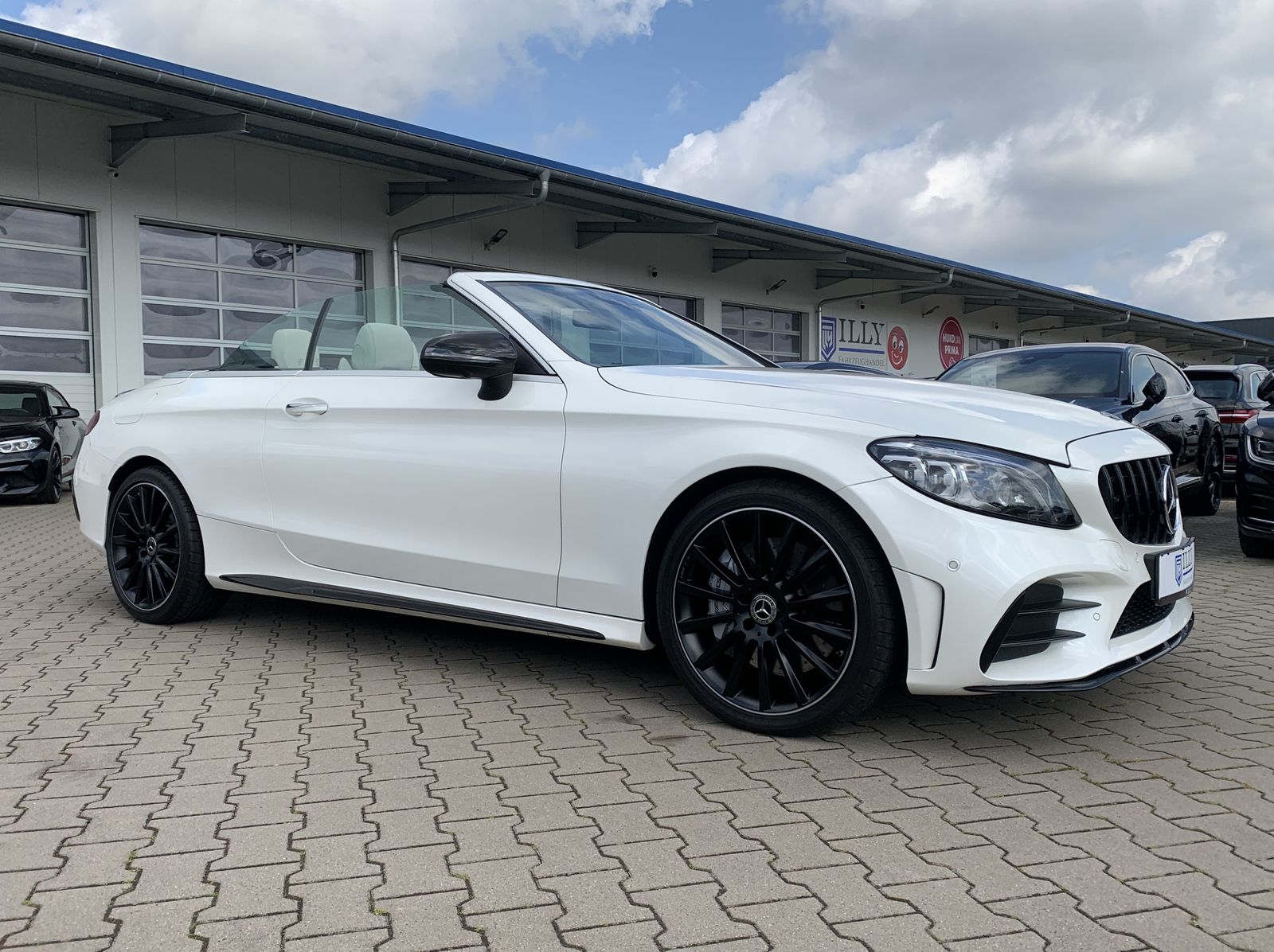 Fahrzeugabbildung Mercedes-Benz C 43 AMG 4Matic*360*AHK*Burmester*CarbonPaket*