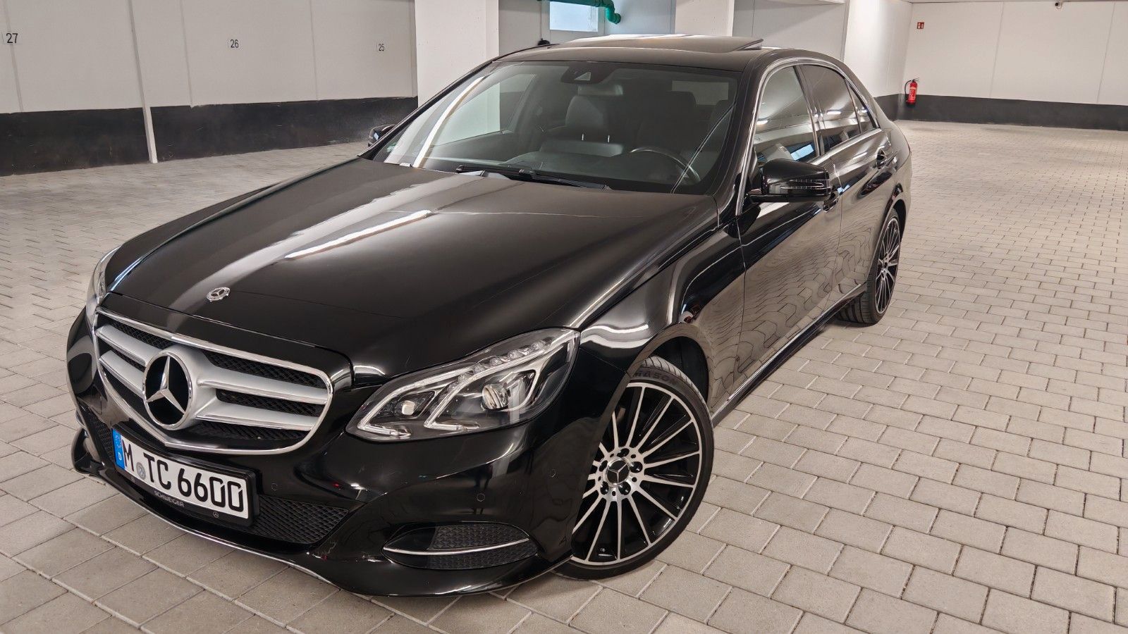 MERCEDES-BENZ E 220 BlueTEC 4MATIC Autom. -