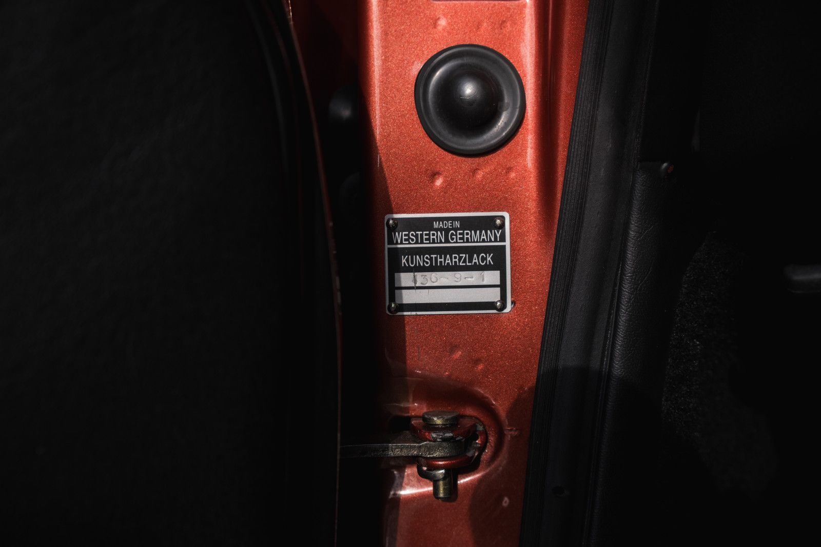 Fahrzeugabbildung Porsche 911/930 Turbo 3.0-Neuaufbau-dt. Fzg.-Matching N