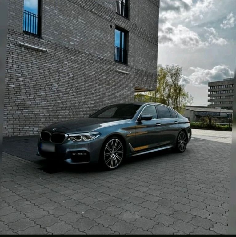 Image of BMW 530