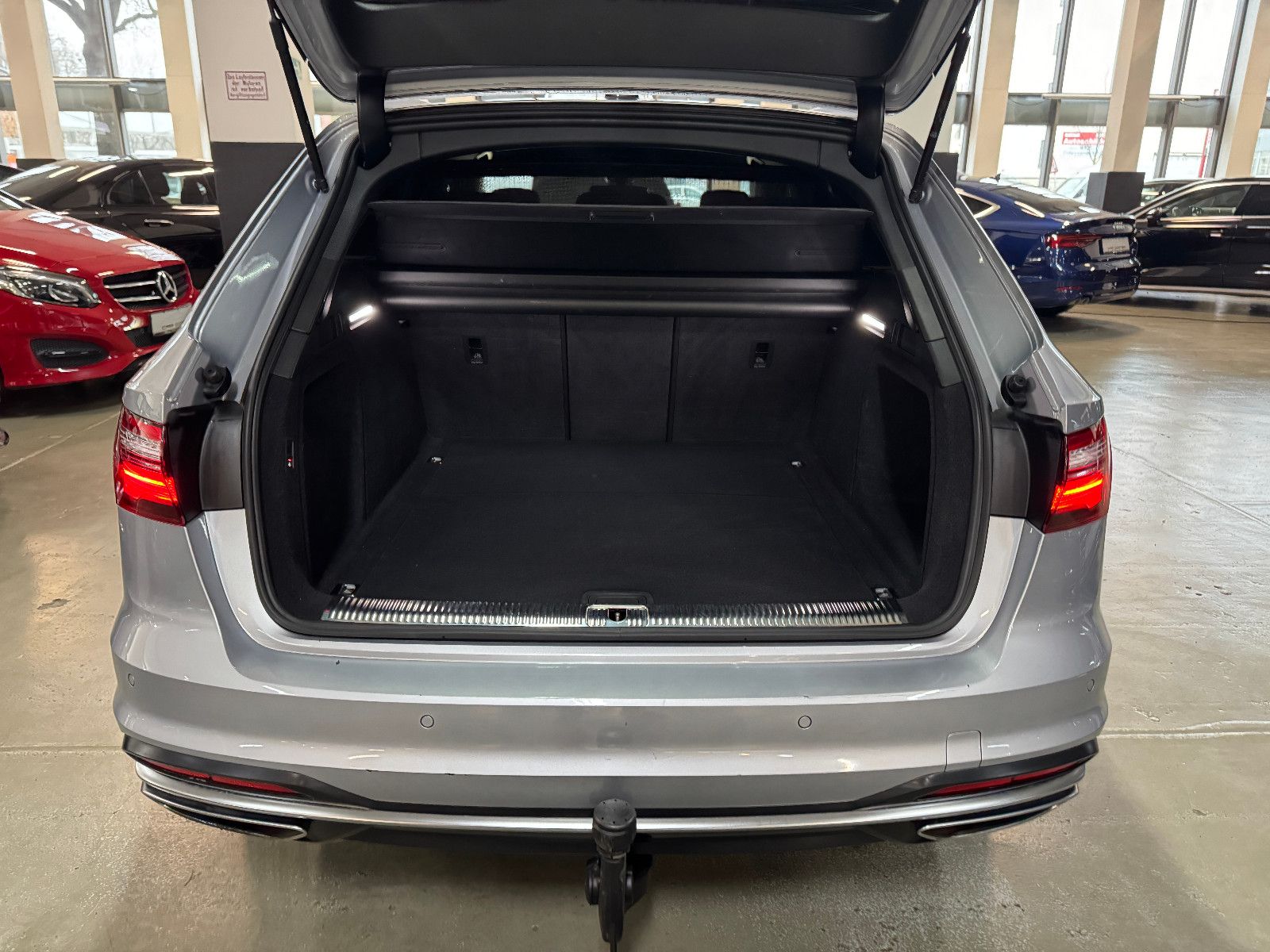 Fahrzeugabbildung Audi A4 35 TDI S-LINE BLACK RS4 SITZE MASSAGE VIRTUAL