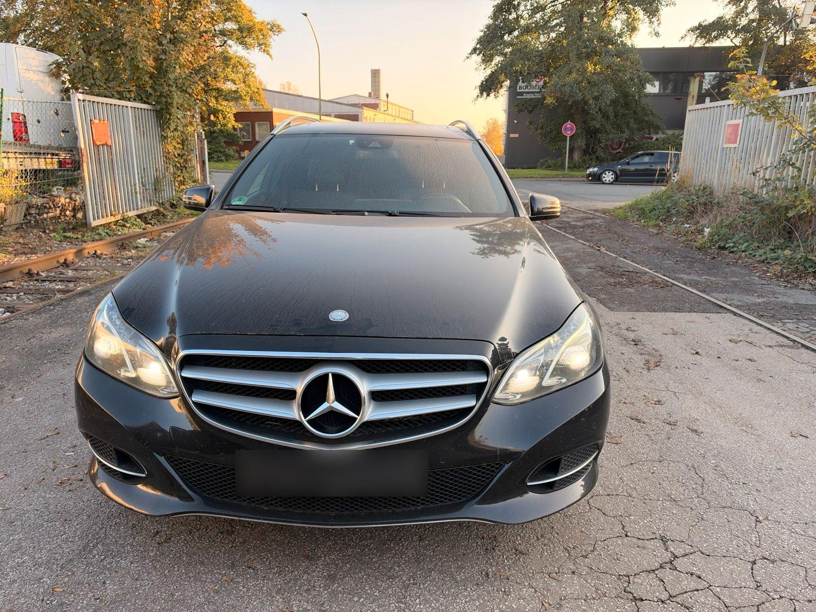 Mercedes-Benz E200 2014 — photo 9