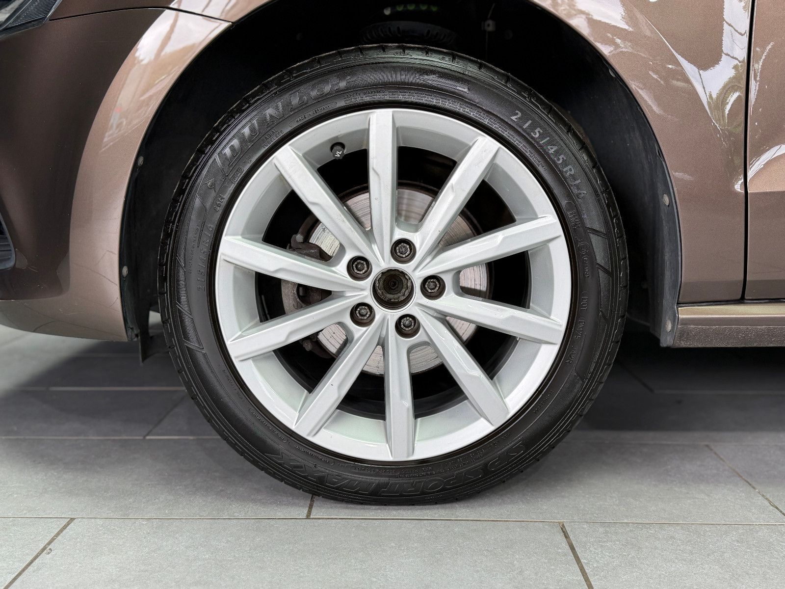 Fahrzeugabbildung Volkswagen Polo V Highline BMT/Start-Stopp|KLIMA|PDC|1-HD