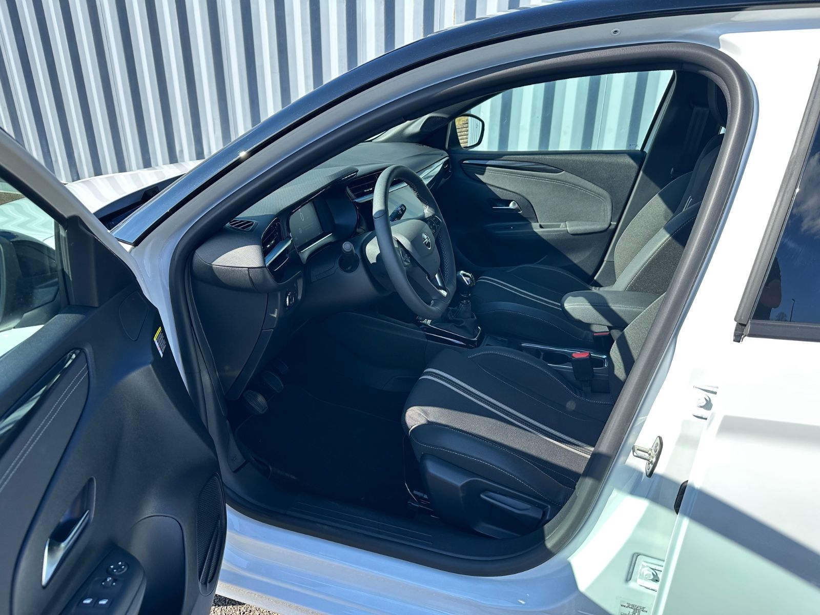 Fahrzeugabbildung Opel Corsa F GS*Allwetter*SHZ*LHZ*PDC*RFK*IntelliLux