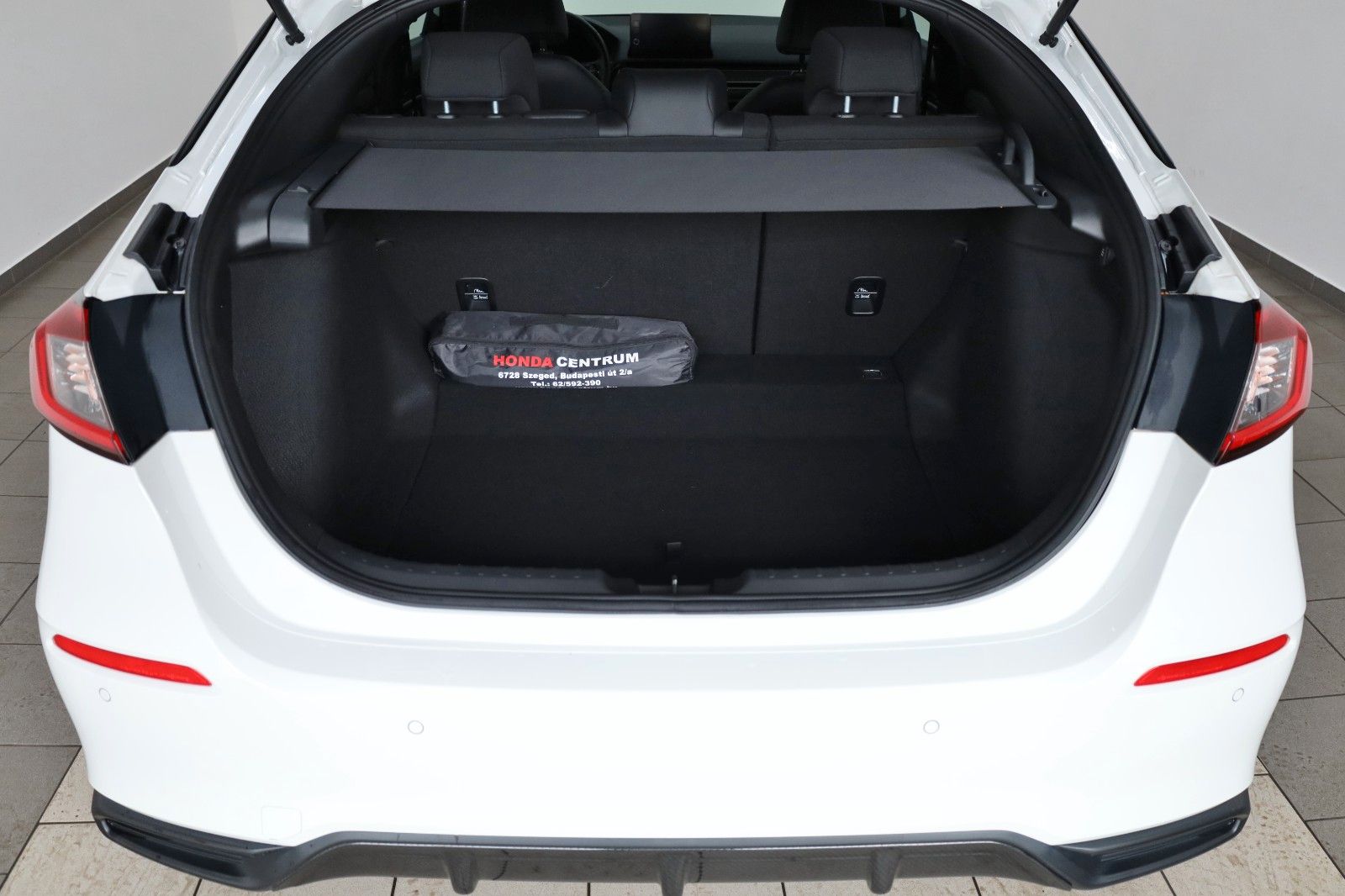 Fahrzeugabbildung Honda Civic Lim. e:HEV Sport,Carbon Style ,CarPlay,ACC