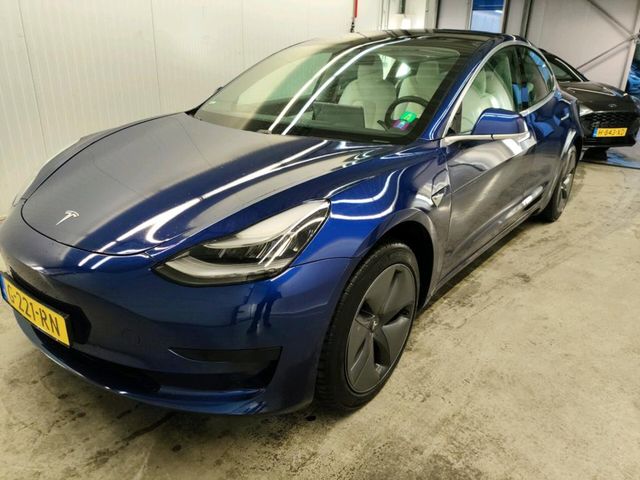 Tesla Model 3 Standard RWD Plus [ TREKHAAK+AUTOPILOT+P