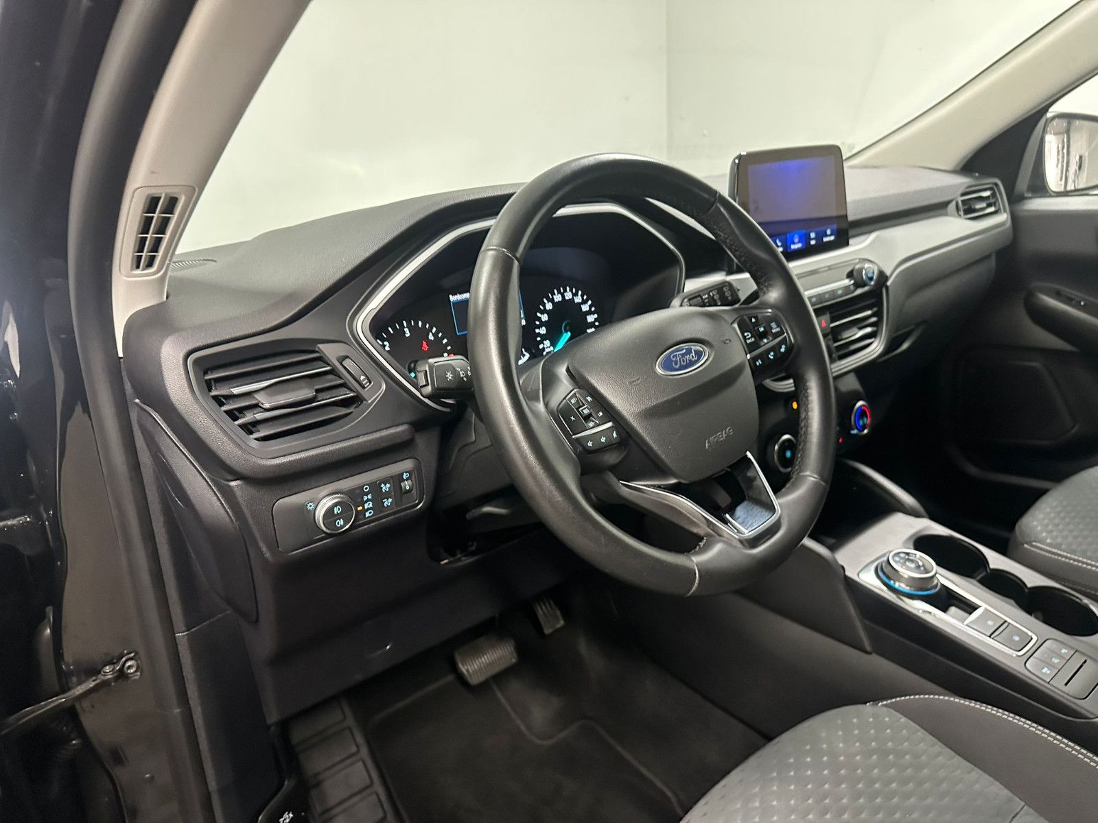 Fahrzeugabbildung Ford Kuga 1.5 EcoBlue Cool & Connect *KLIMA*NAVI*SH*