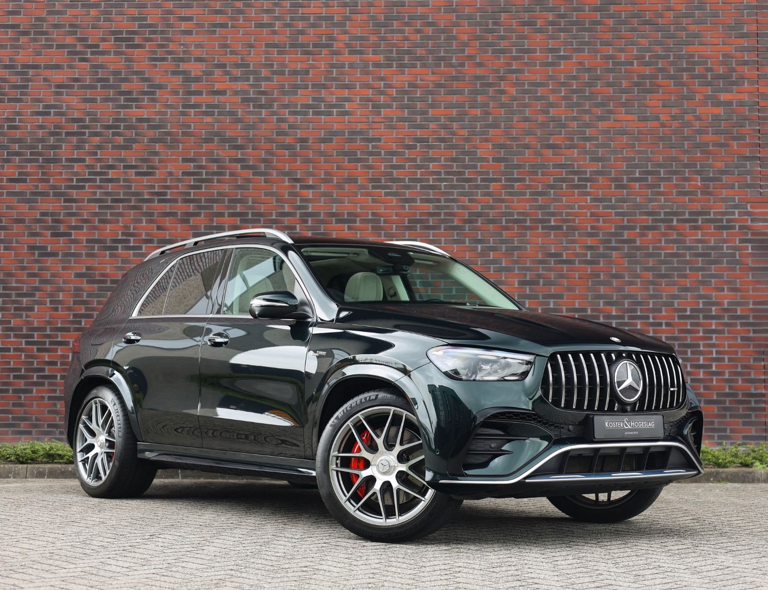 Mercedes-Benz GLE 53 AMG Hybrid | Pano - AHK - HUD