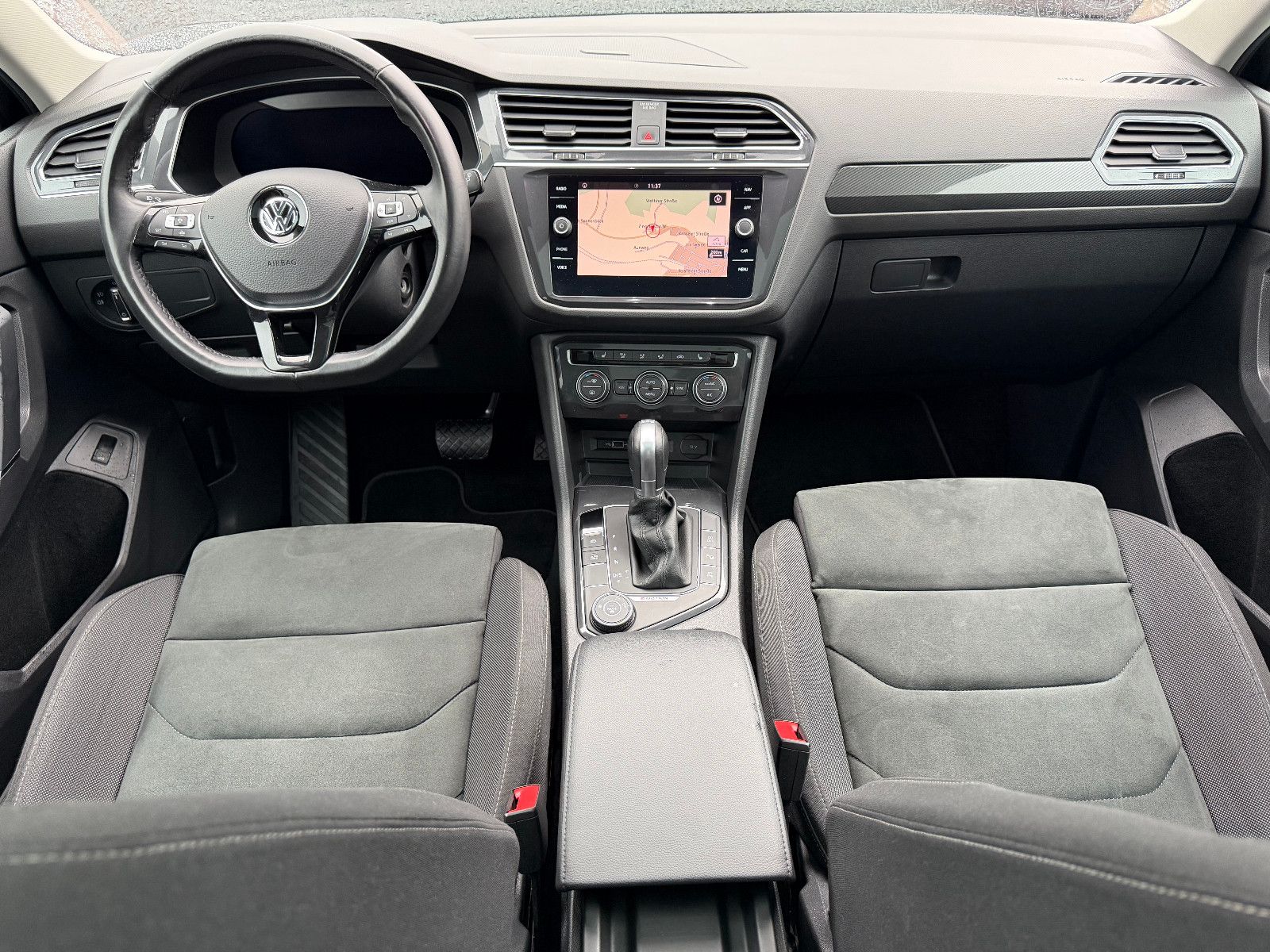 VW Tiguan Allspace 4Motion 7 Sitzer/Scheckheft – Foto 16